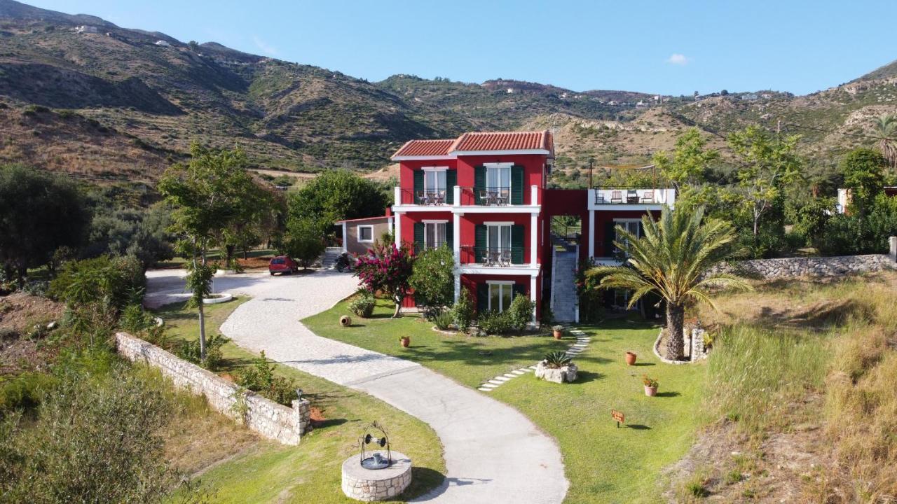 Kykeon Studios Katelios Luaran gambar