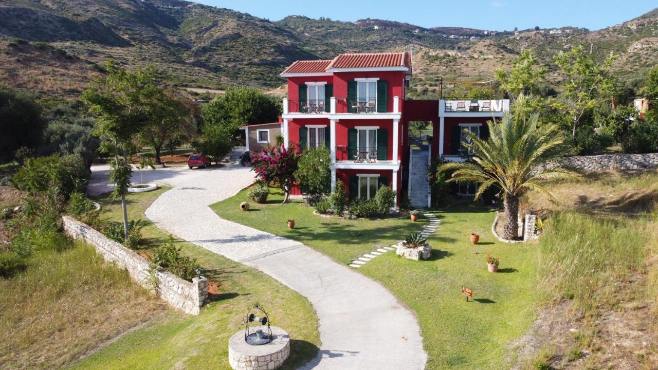 Kykeon Studios Katelios Luaran gambar